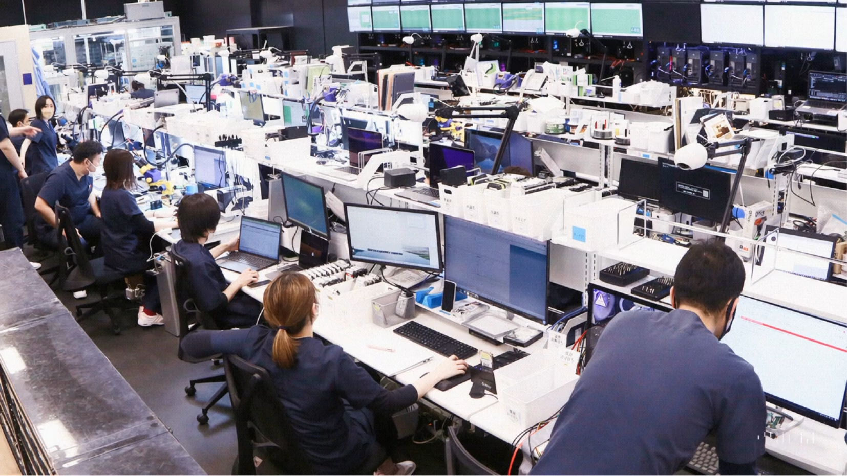 “業界を牽引する、圧倒的なシェアと責任”