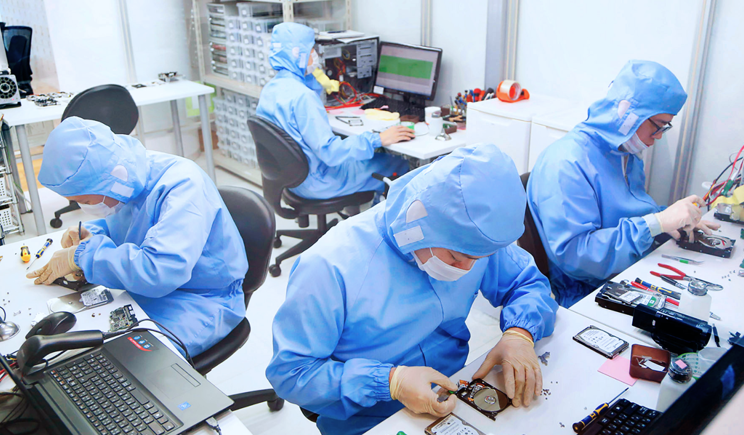 クラス100クリーンルーム 